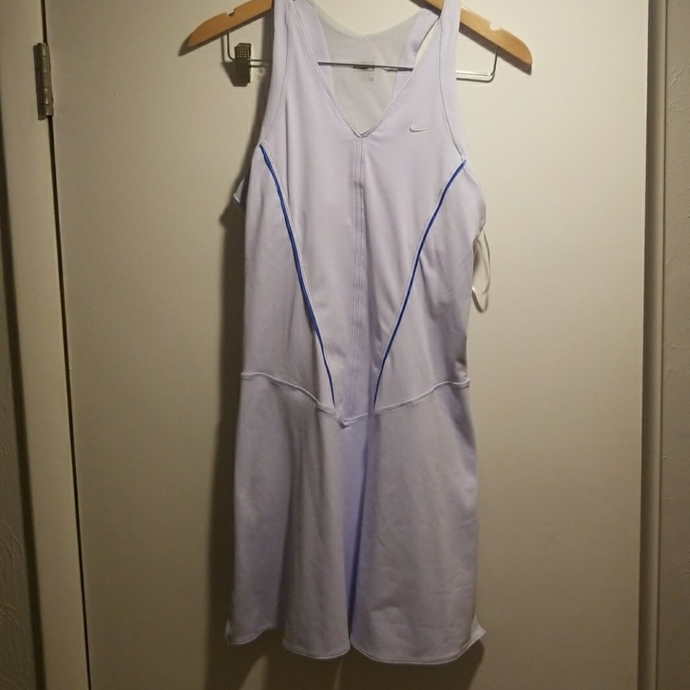 NIKE EXERCISE DRESS. NEW WITH TAGS GREAT FOR TENNIS OR PICKLE BALL